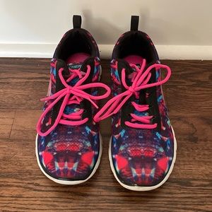 Skechers memory foam sneakers, size 7